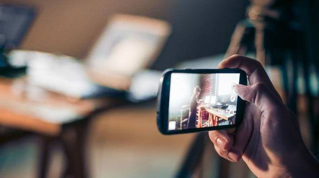 工厂短视频是一种通过短视频形式展示工厂生活的方式